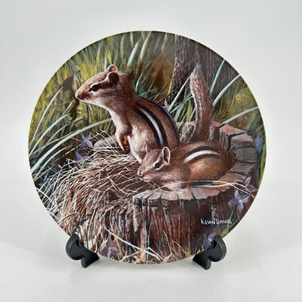 1988 Edwin M. Knowles The Chipmunk Collector Plate Kevin Daniel 1081A Vintage